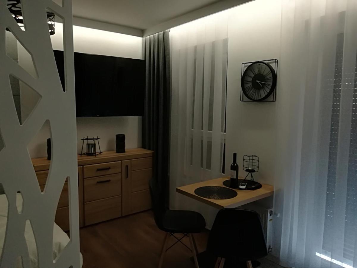 Apartament Wroclaw Centrum Dorzecze Legnickiej Екстериор снимка